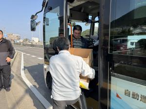 受け取りの様子